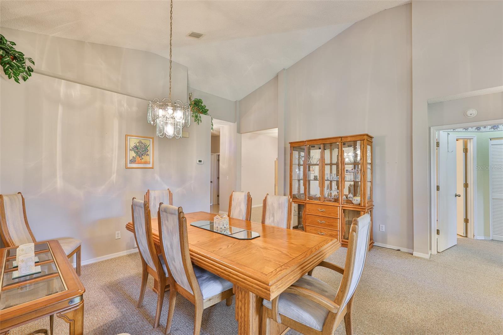 751 MCCALLISTER AVE — photo 19