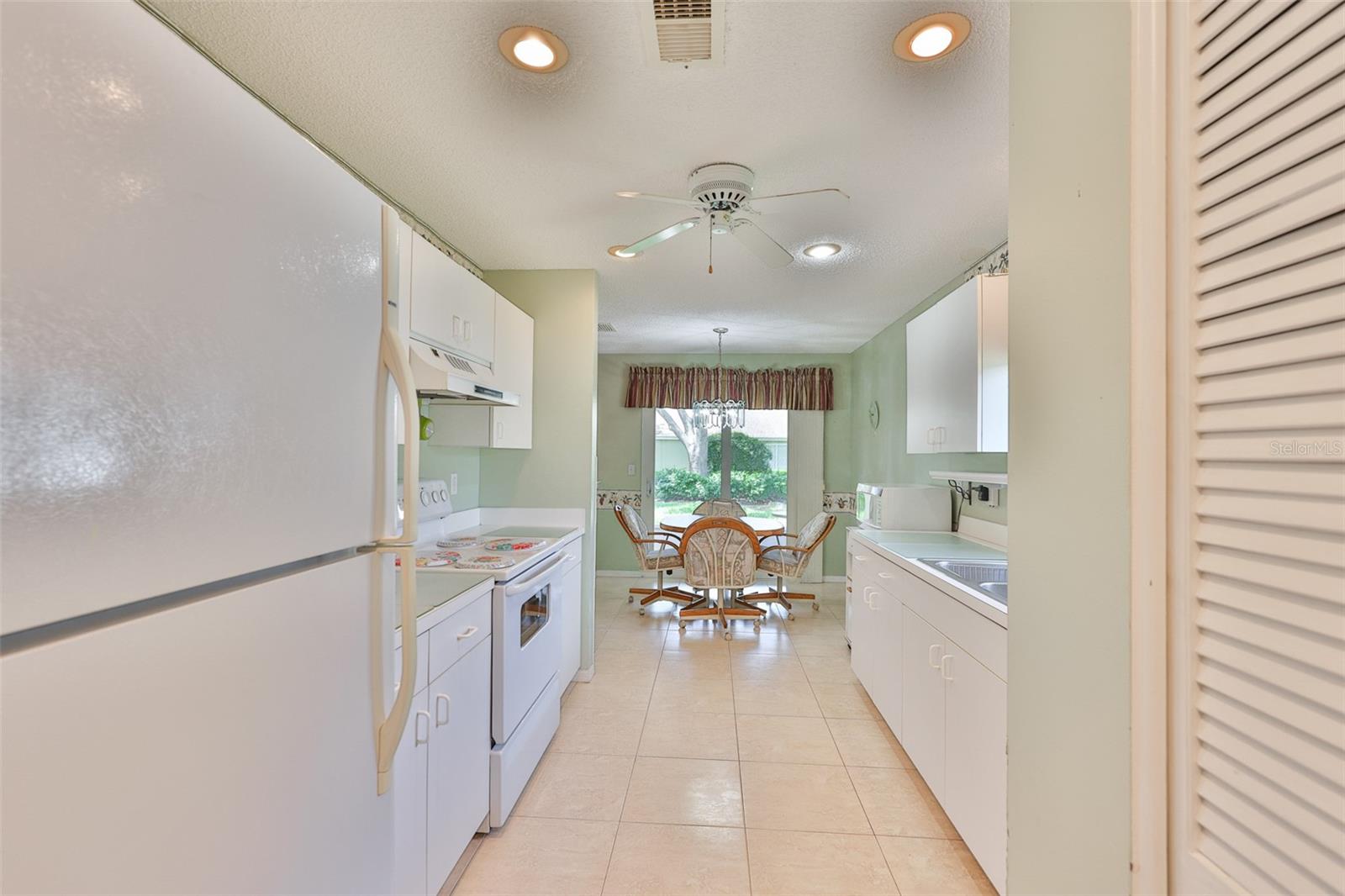 751 MCCALLISTER AVE — photo 41