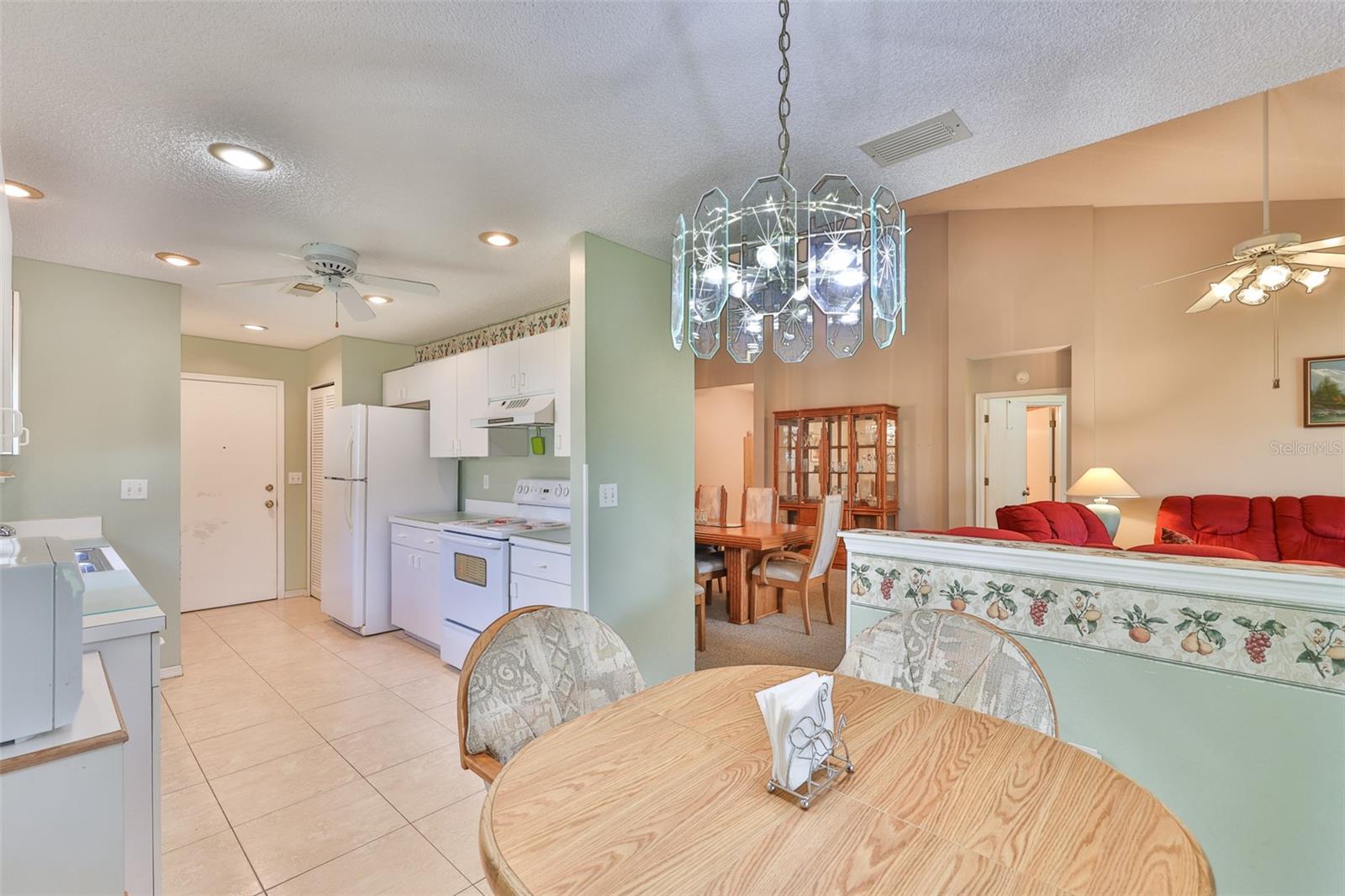 751 MCCALLISTER AVE — photo 35