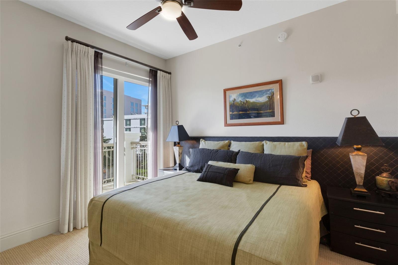 464 GOLDEN GATE PT #403 — photo 45