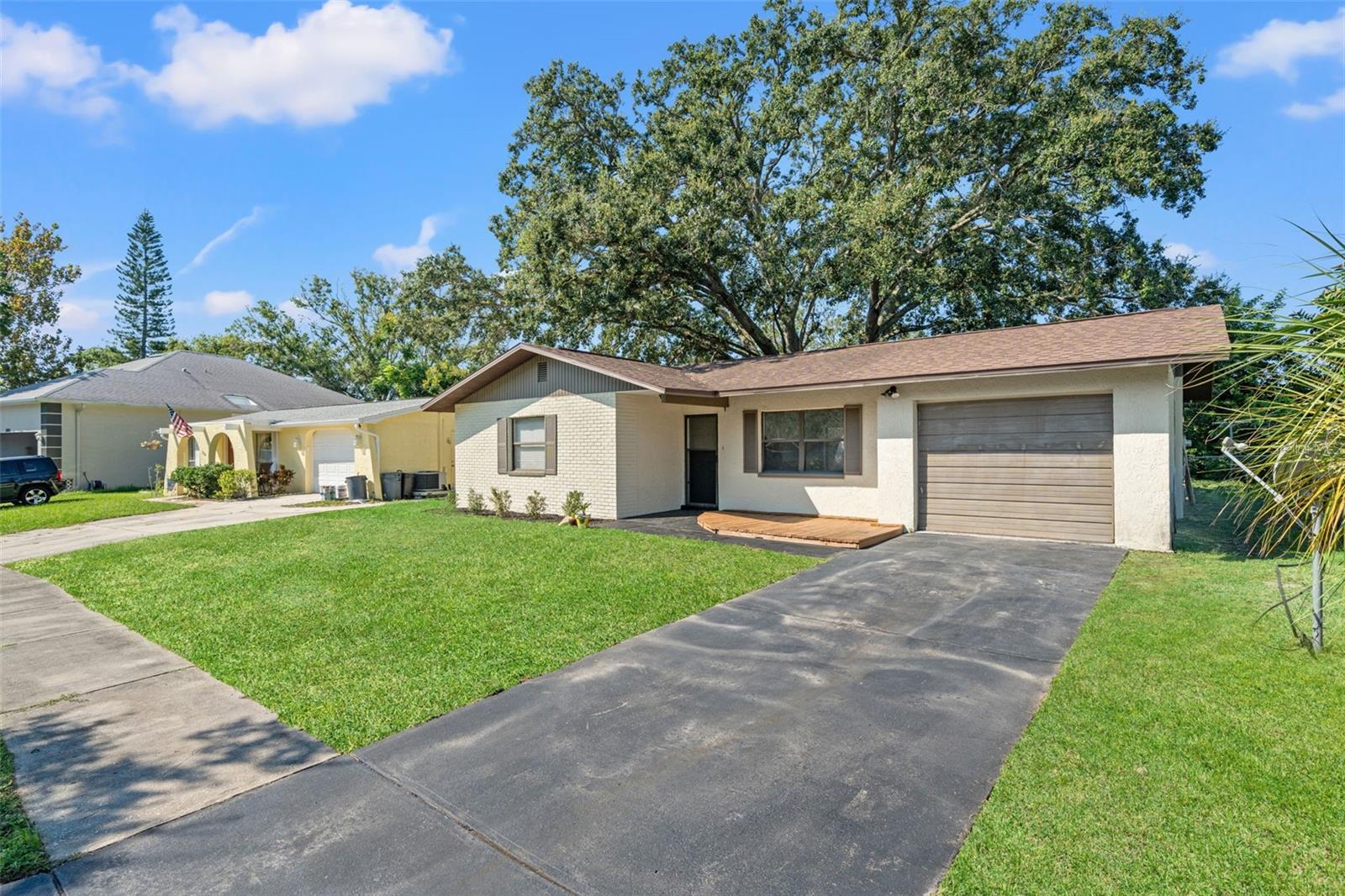 5828 MARIPOSA DR — photo 4