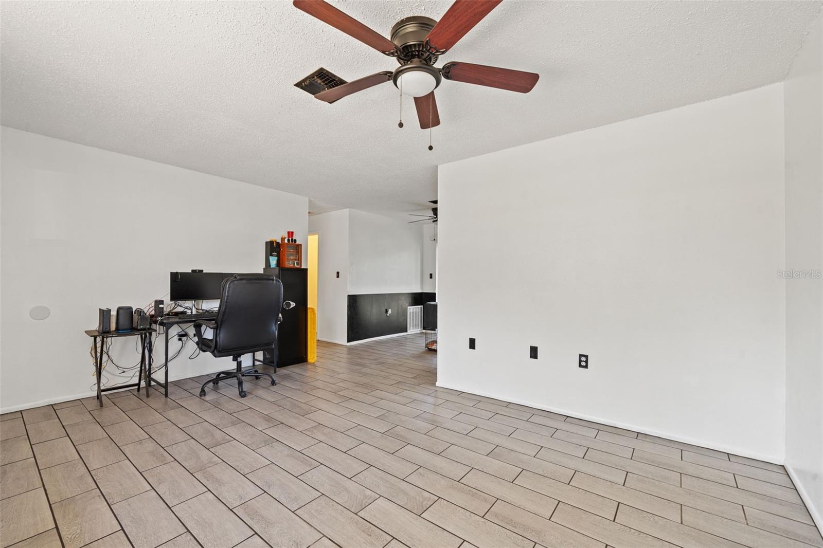 5828 MARIPOSA DR — photo 6