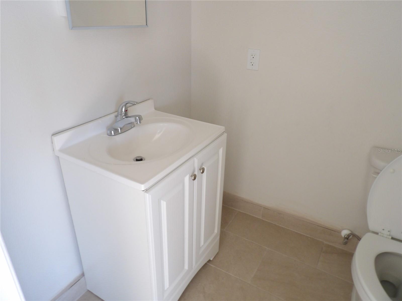 497 NORMANDY RD — photo 9