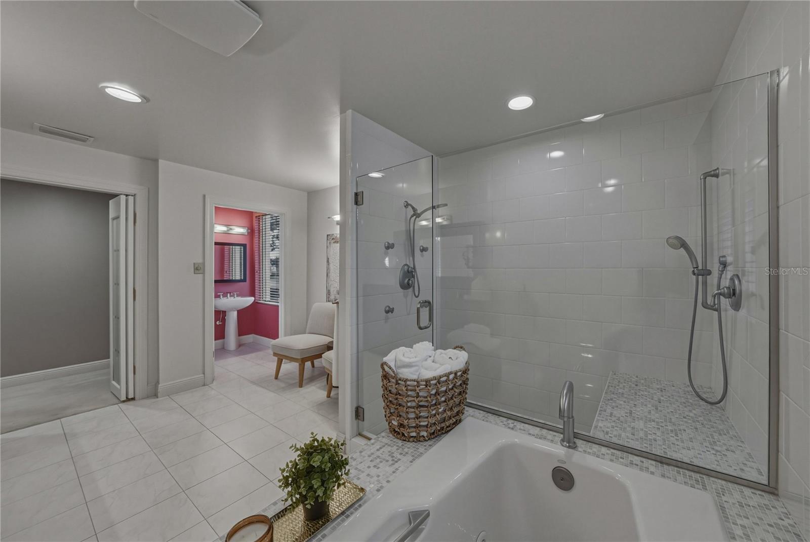 838 MONTEREY BLVD NE — photo 59
