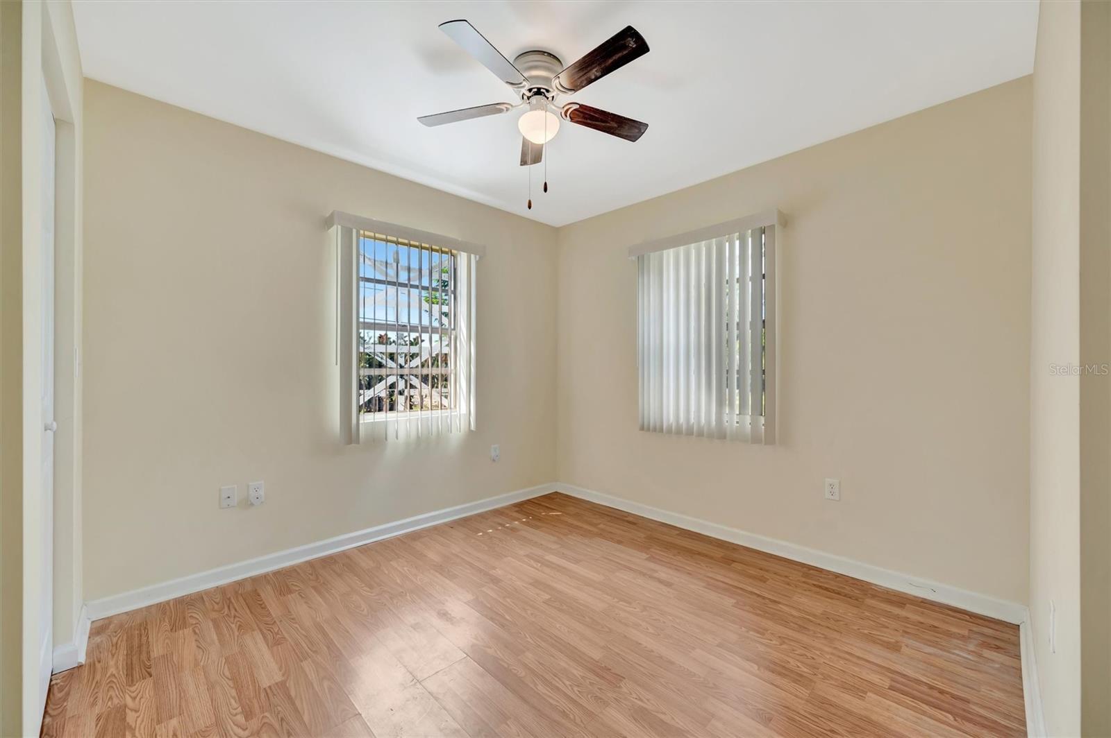 7959 HYDE PARK AVE — photo 30