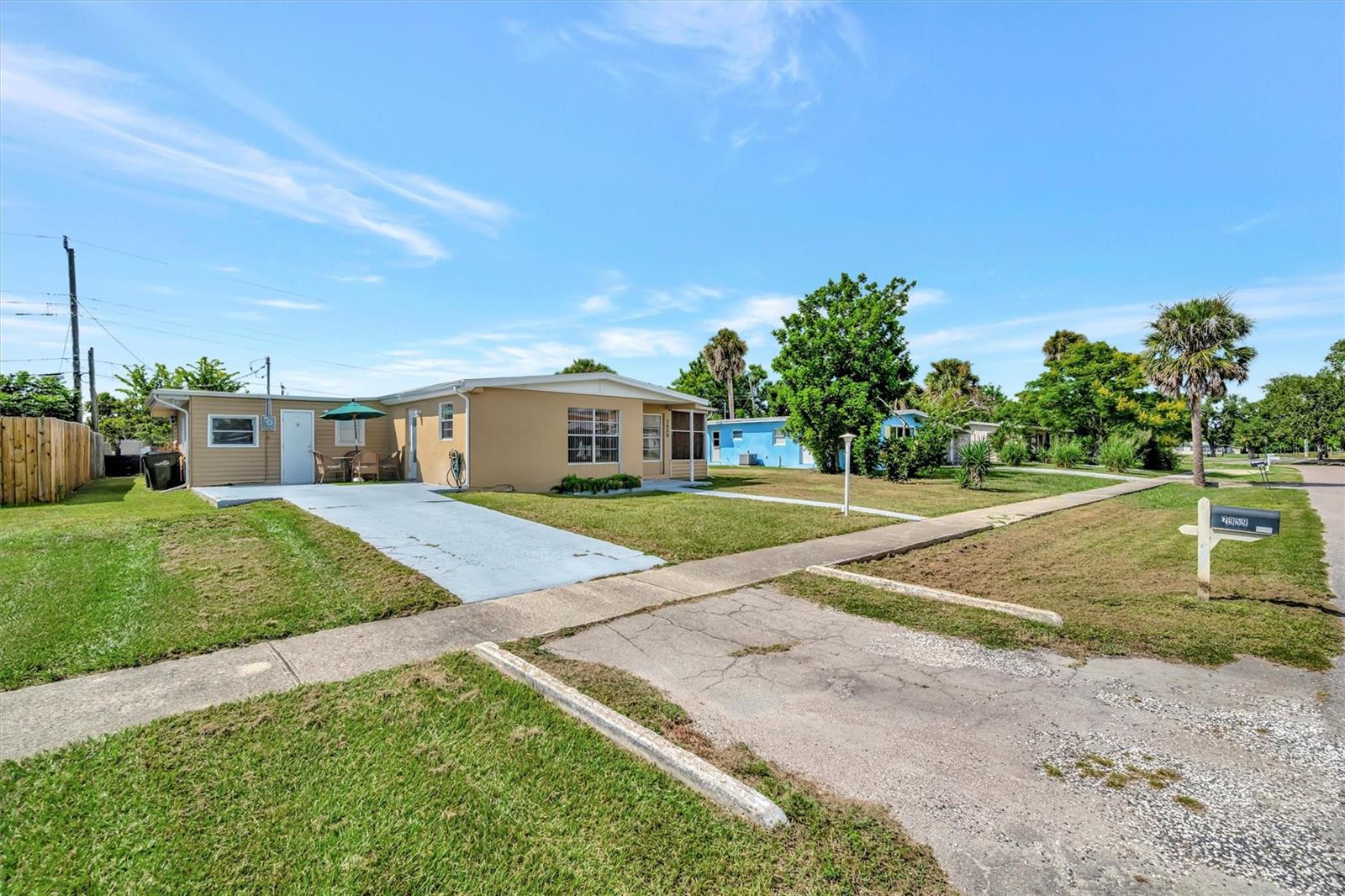 7959 HYDE PARK AVE — photo 5