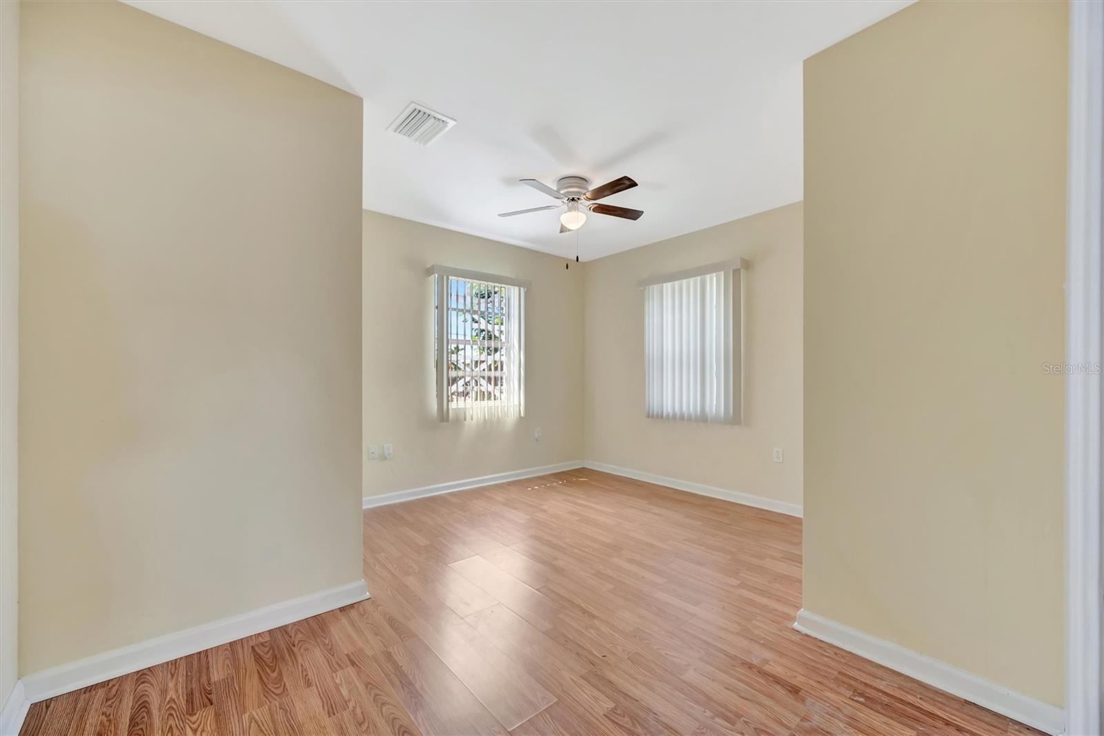 7959 HYDE PARK AVE — photo 29