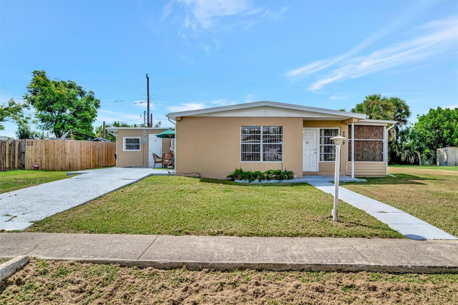 7959 HYDE PARK AVE — photo 4
