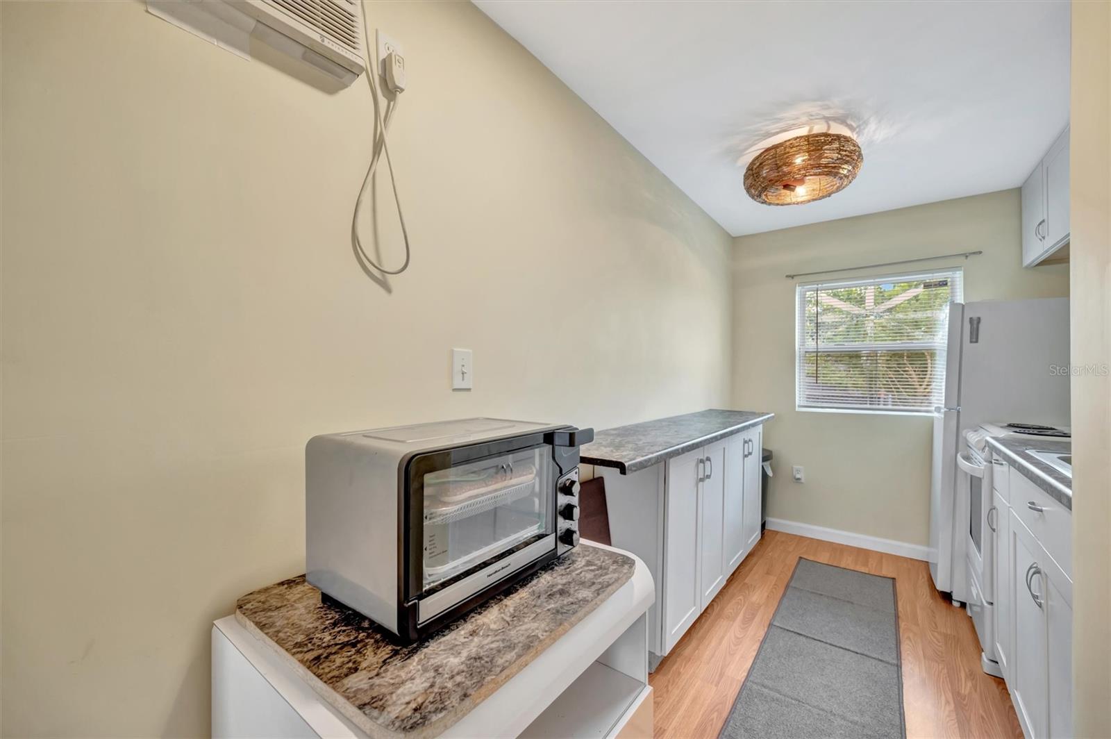 7959 HYDE PARK AVE — photo 41