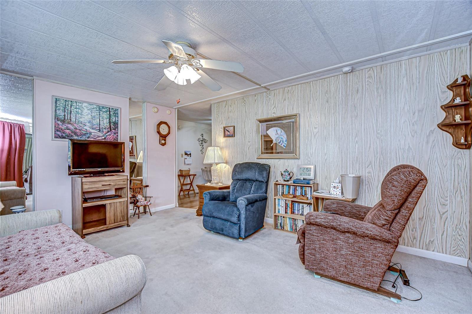 39443 ELGIN DR — photo 10