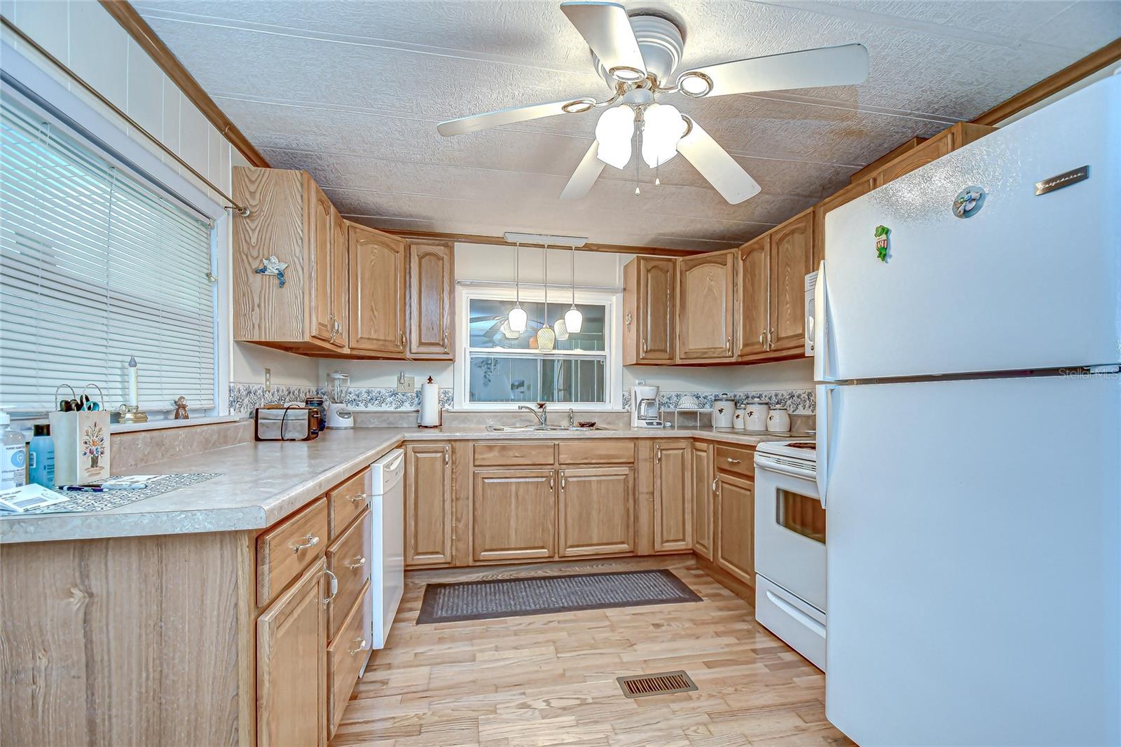 39443 ELGIN DR — photo 3