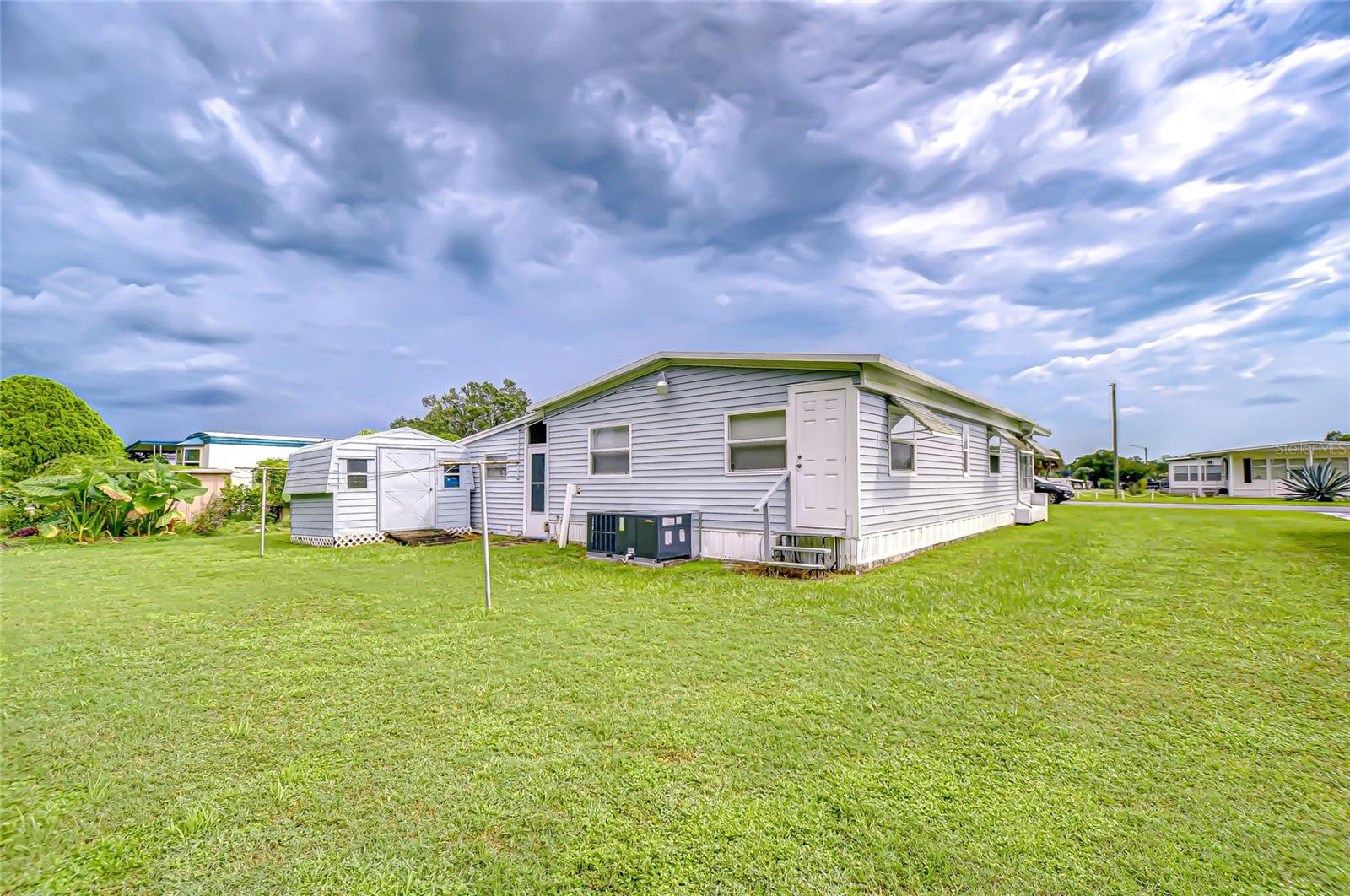 39443 ELGIN DR — photo 35