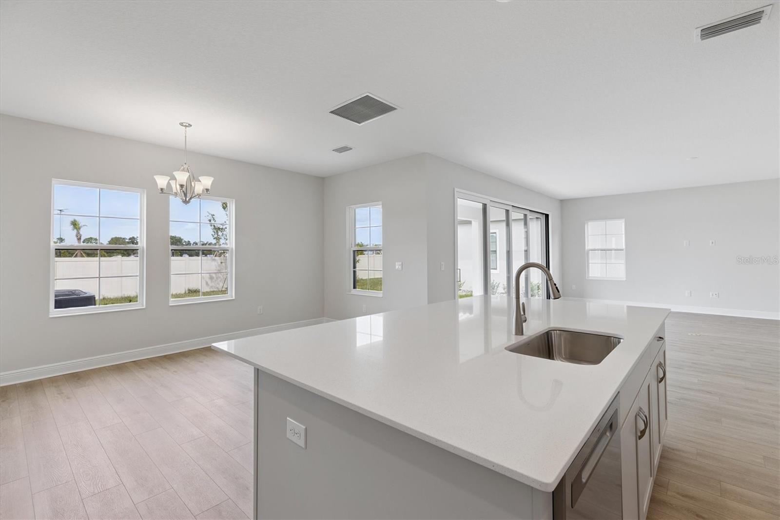8517 DOVE BOG TER — photo 12