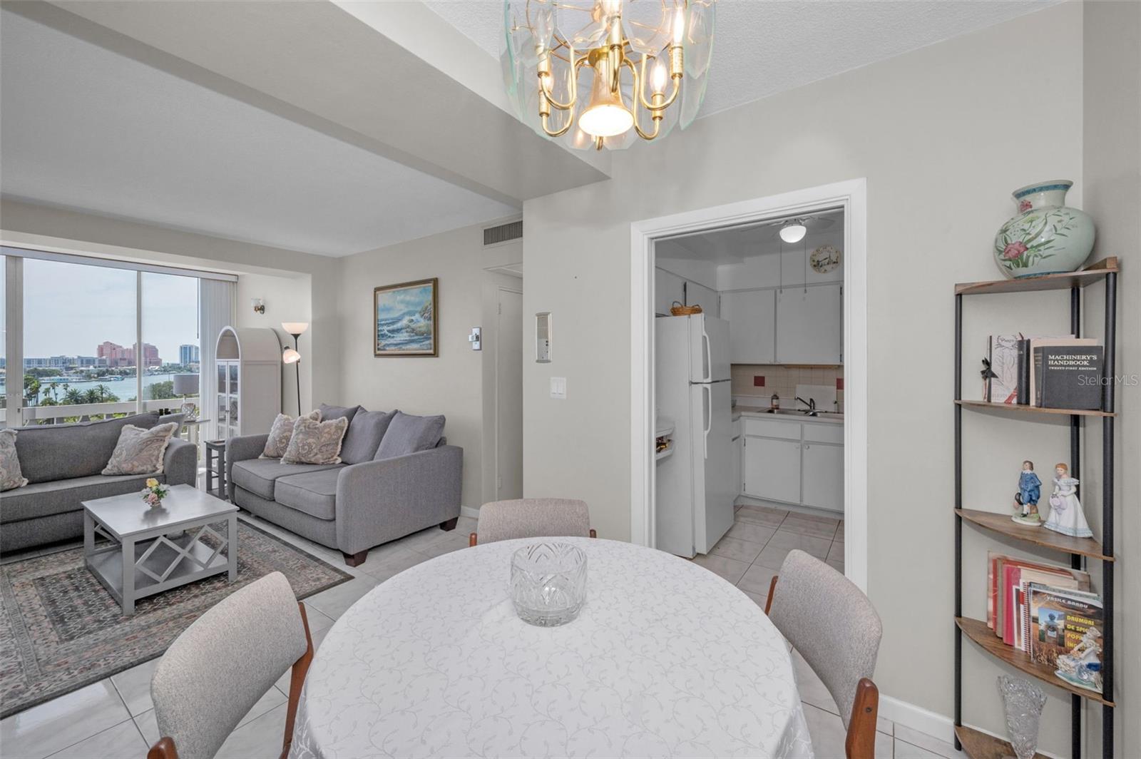 31 ISLAND WAY #605 — photo 14