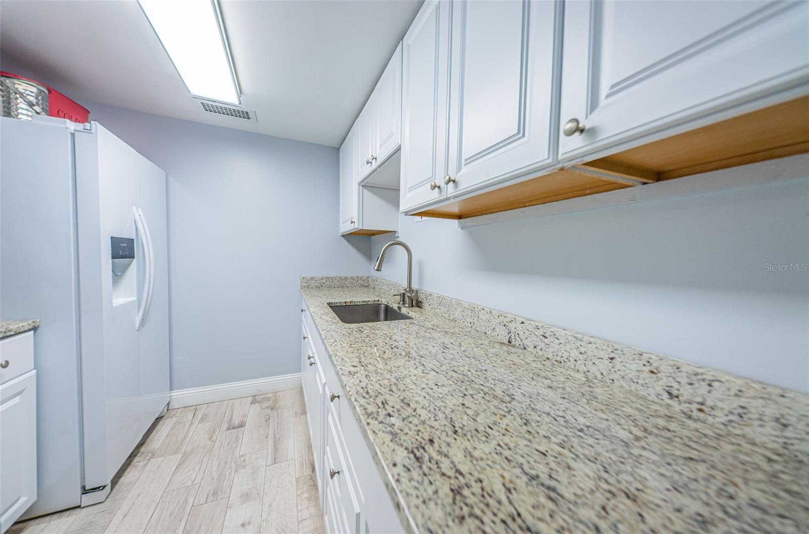 31 ISLAND WAY #605 — photo 48