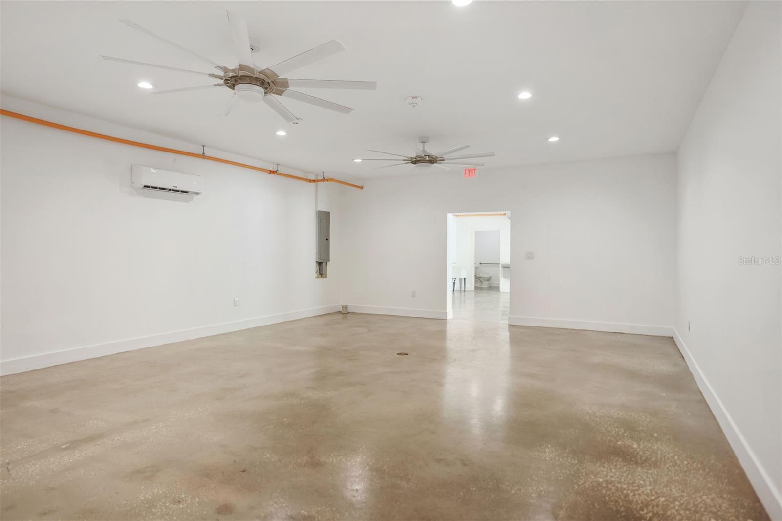 10830 NAVAJO DR — photo 24