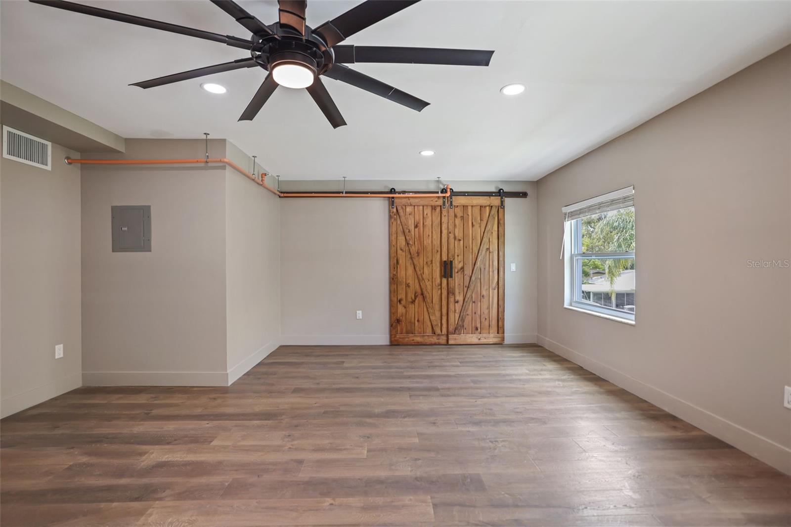 10830 NAVAJO DR — photo 74