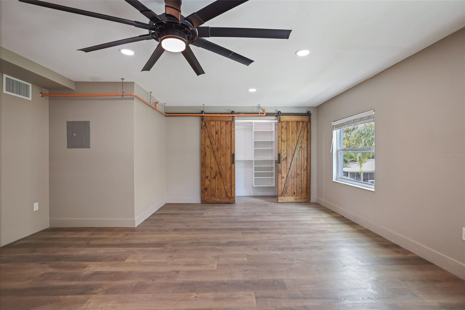 10830 NAVAJO DR — photo 77