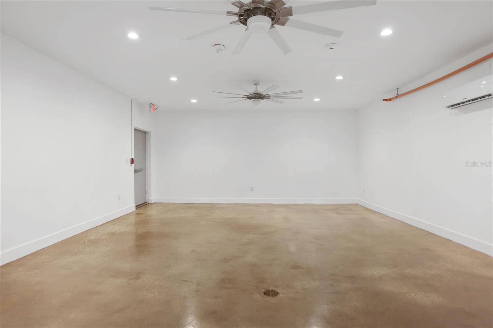10830 NAVAJO DR — photo 21