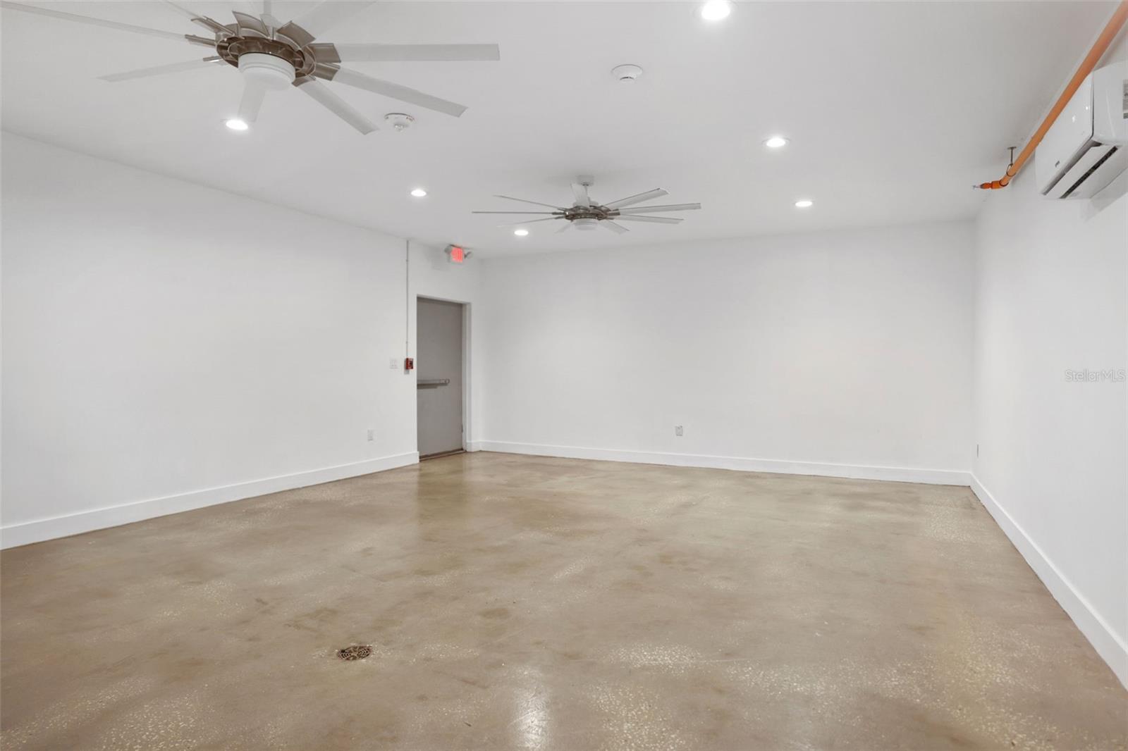 10830 NAVAJO DR — photo 22