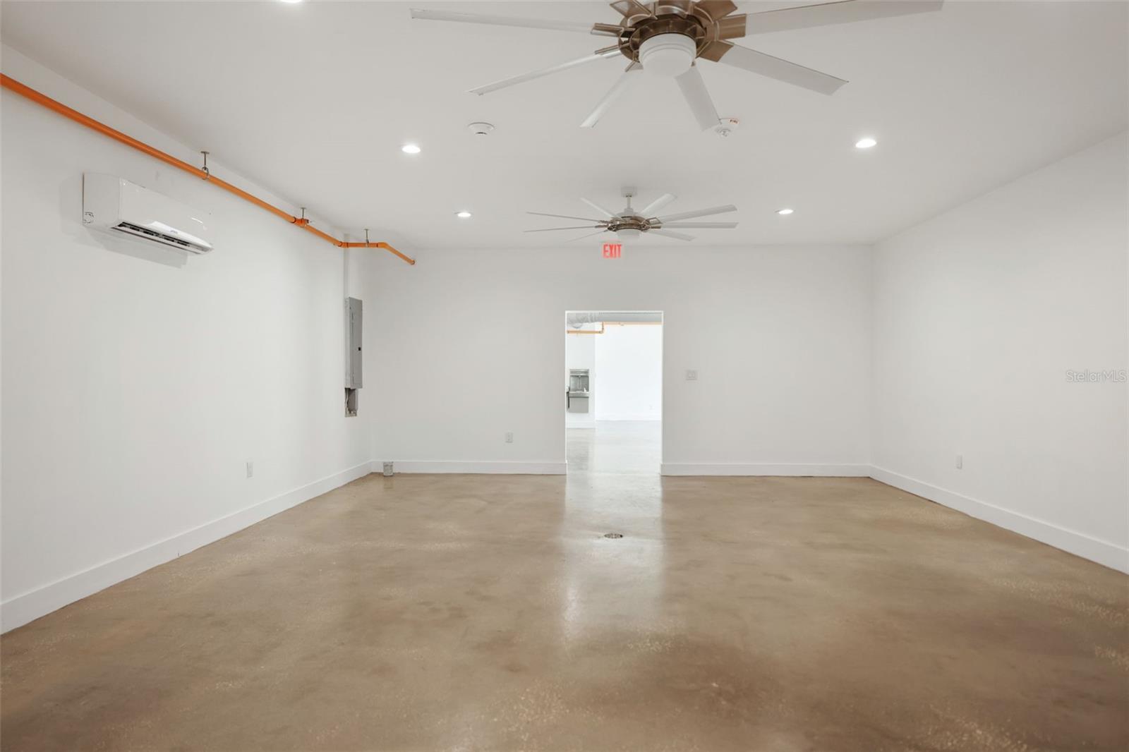 10830 NAVAJO DR — photo 23