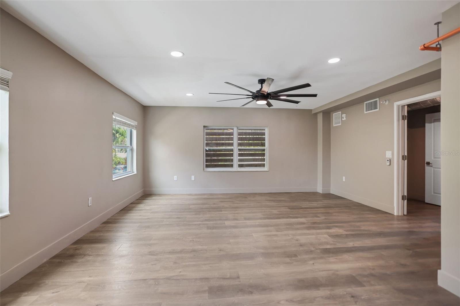 10830 NAVAJO DR — photo 75