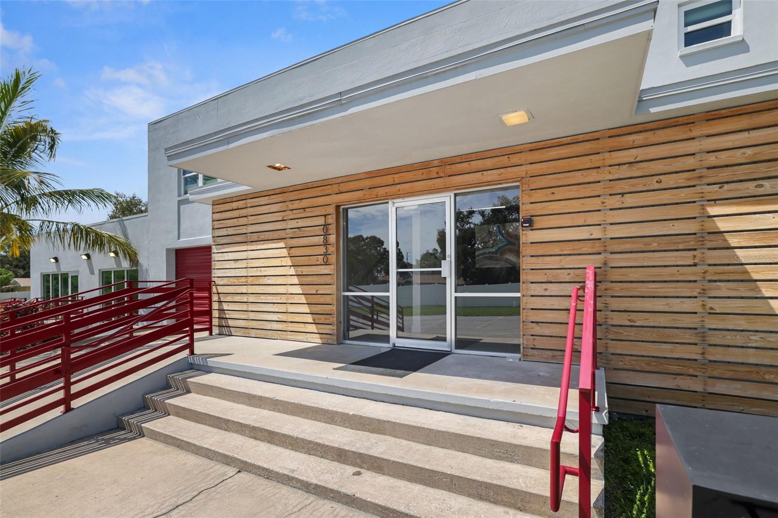 10830 NAVAJO DR — photo 32