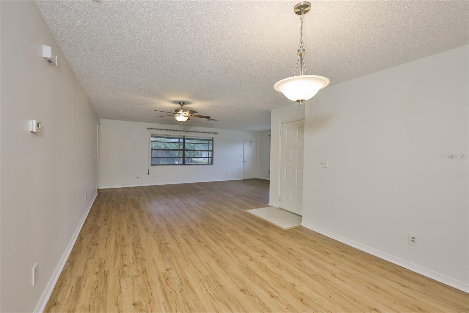 2122 HEREFORD DR #511 — photo 13