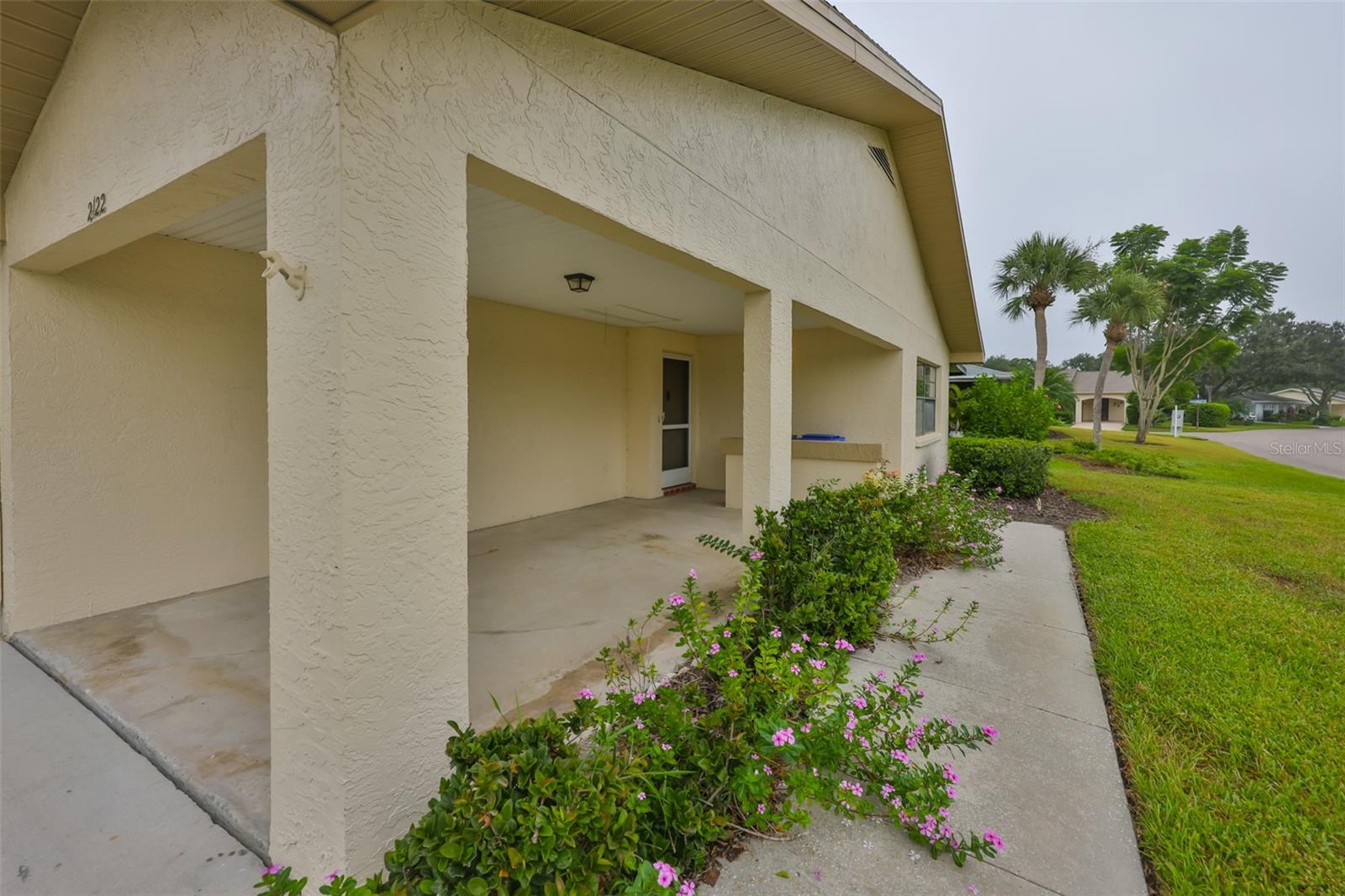 2122 HEREFORD DR #511 — photo 5