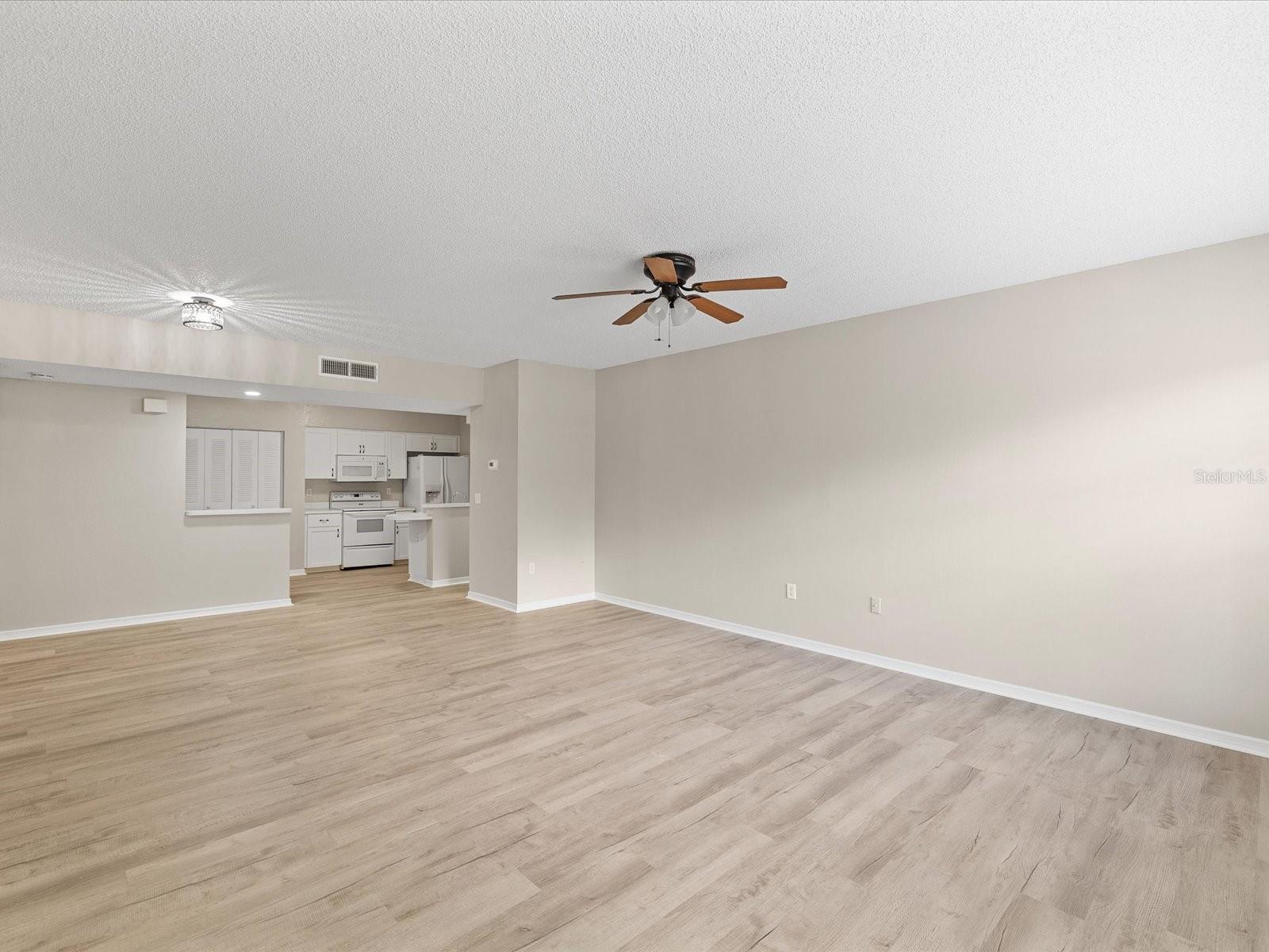 3358 MERMOOR DR #102 — photo 5