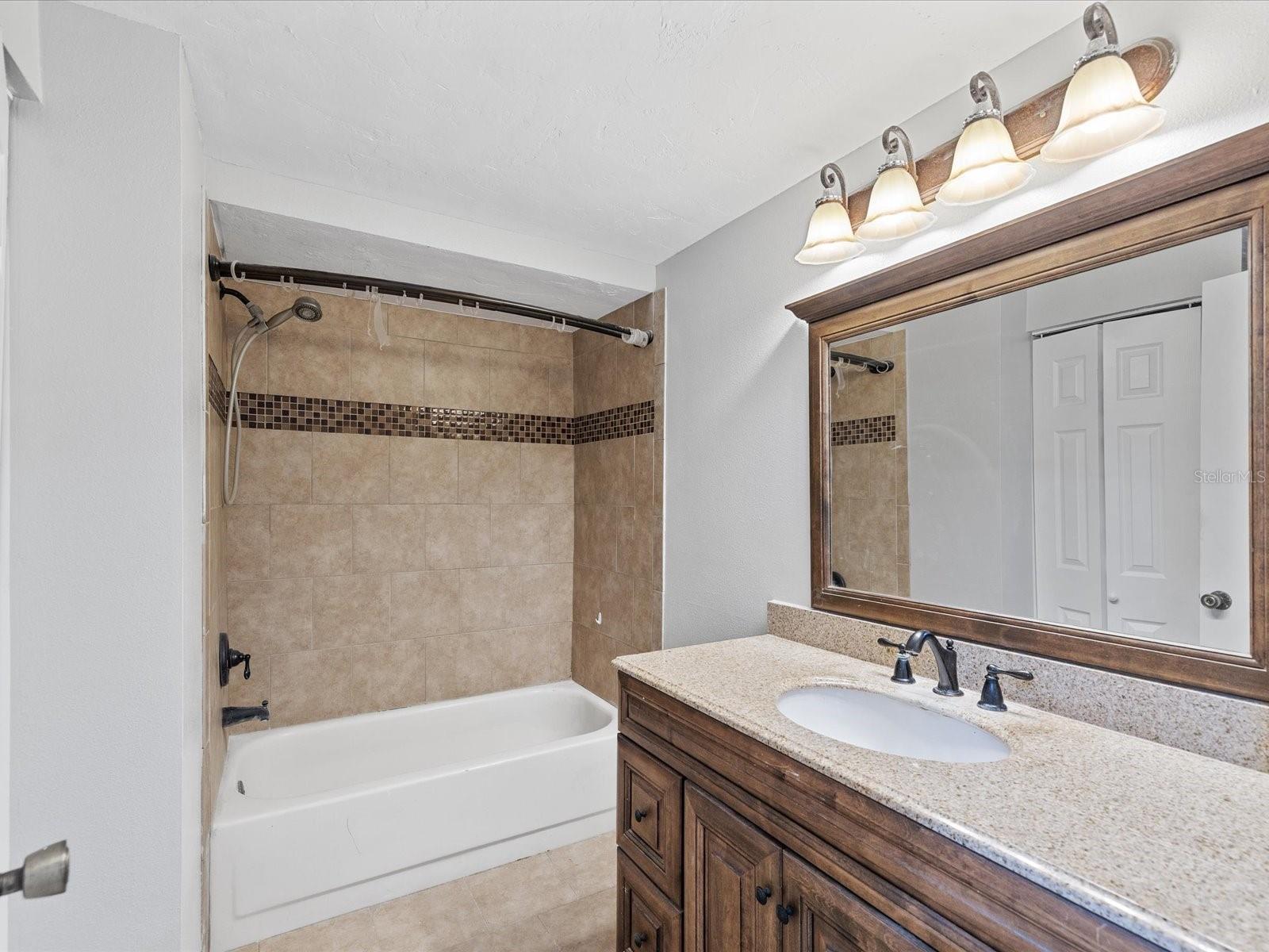 3358 MERMOOR DR #102 — photo 17
