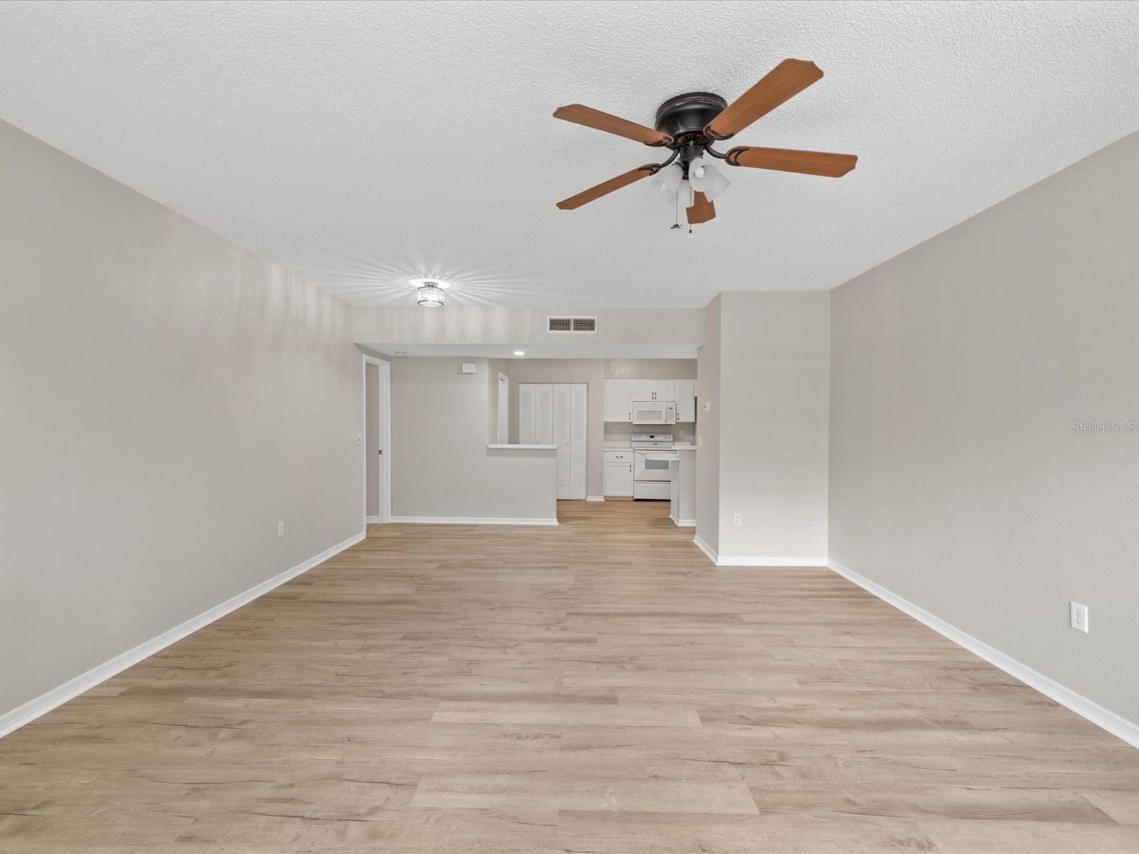 3358 MERMOOR DR #102 — photo 7
