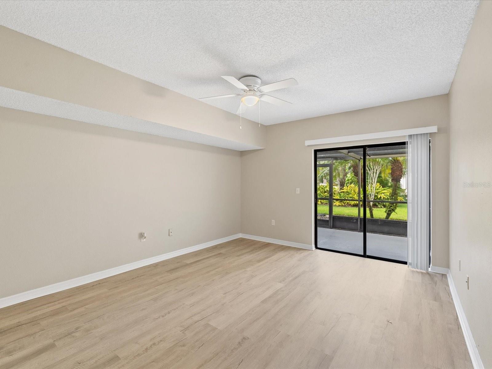 3358 MERMOOR DR #102 — photo 19