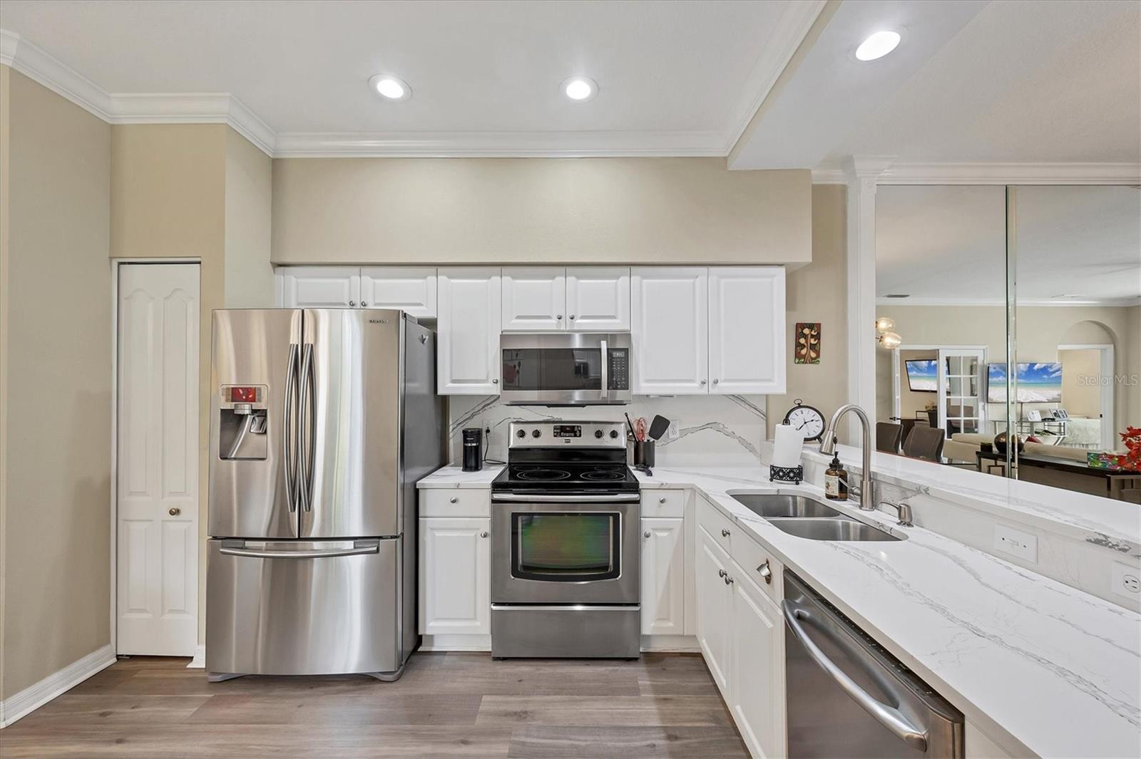 5111 PEPPERMILL CT — photo 15