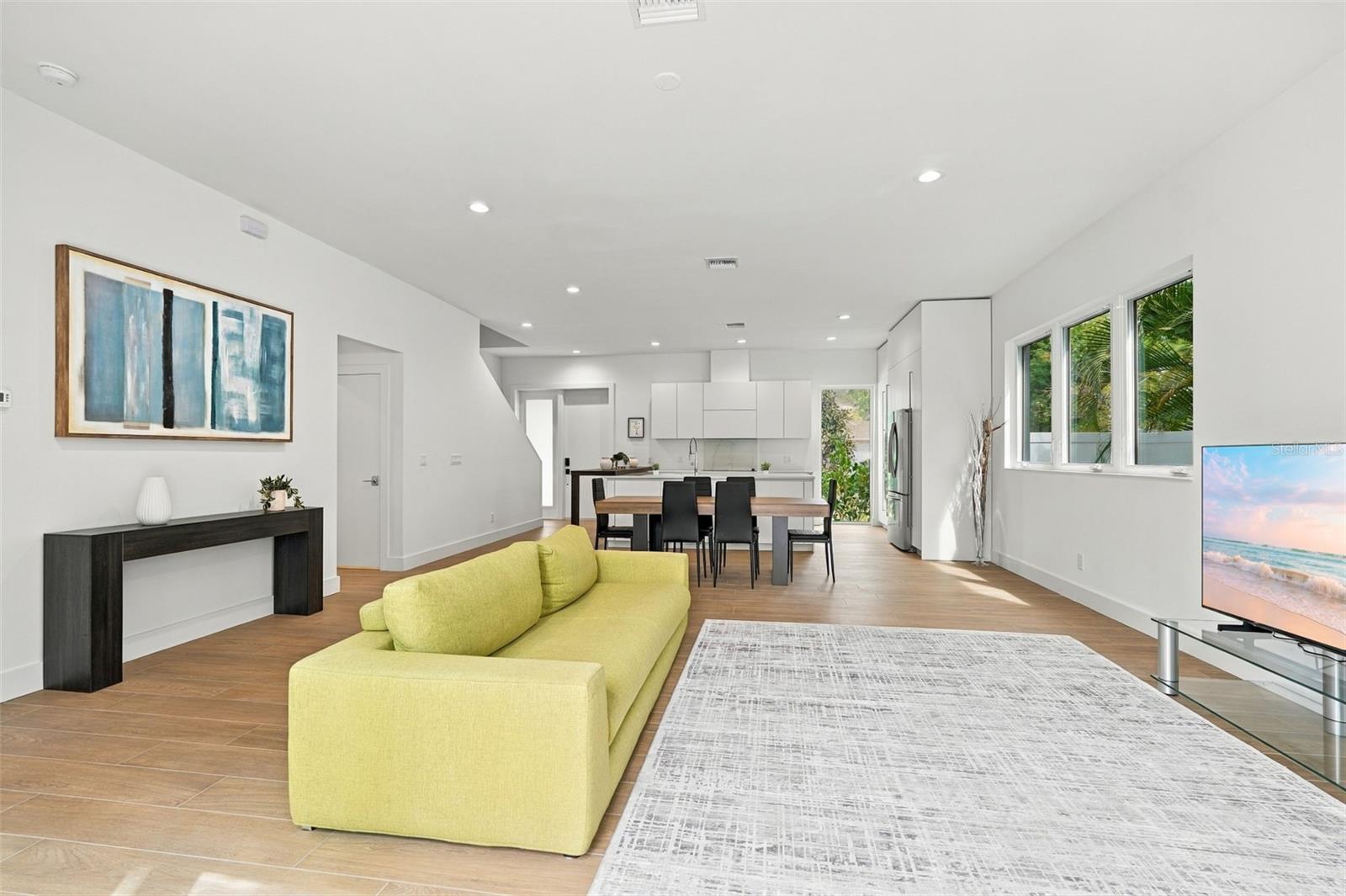 2516 BROWNING ST — photo 2