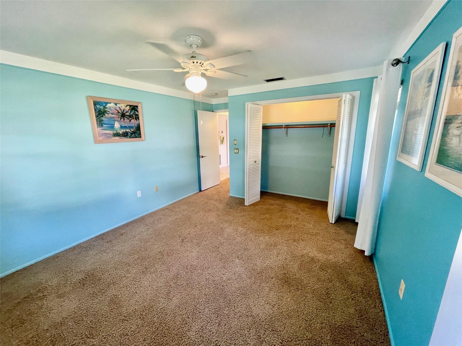 126 SANDSTONE CIR — photo 36