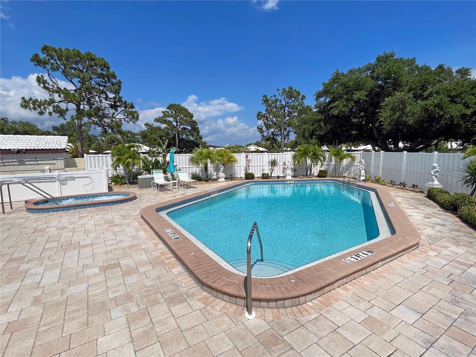 126 SANDSTONE CIR — photo 43