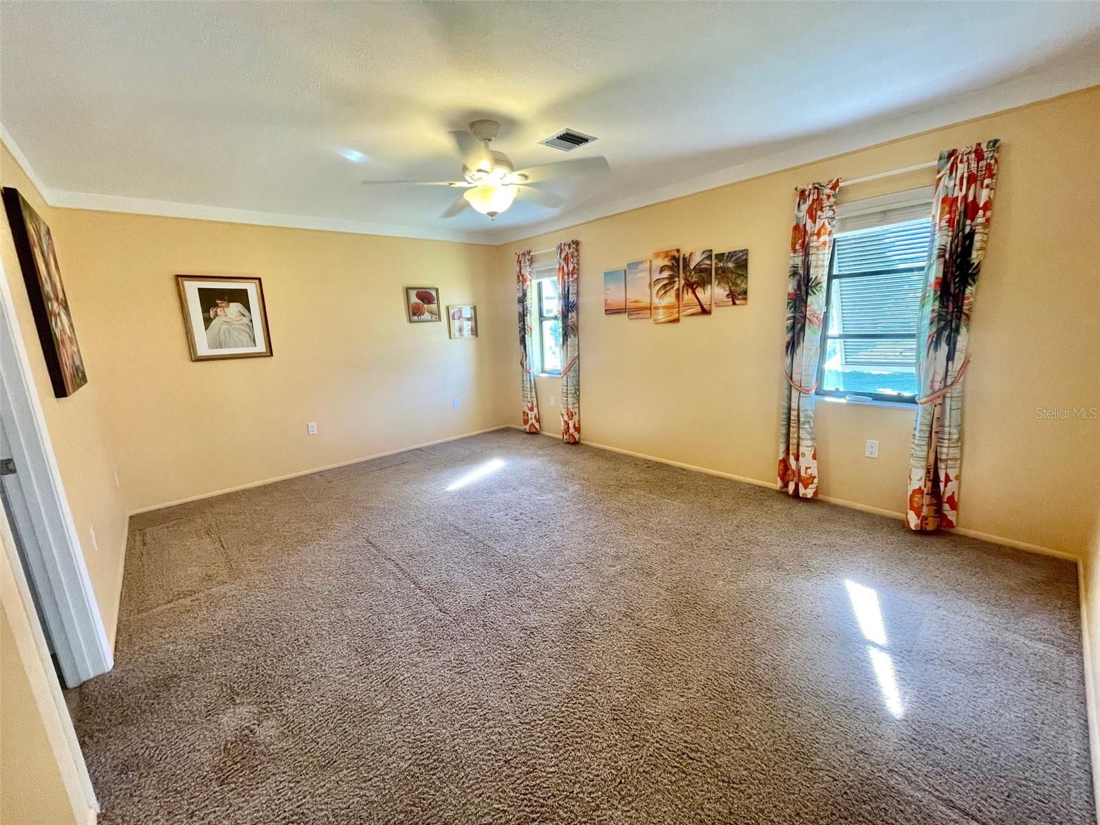 126 SANDSTONE CIR — photo 28