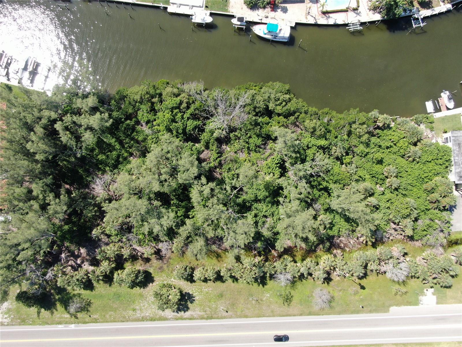 10005 W MANATEE AVE W — photo 8