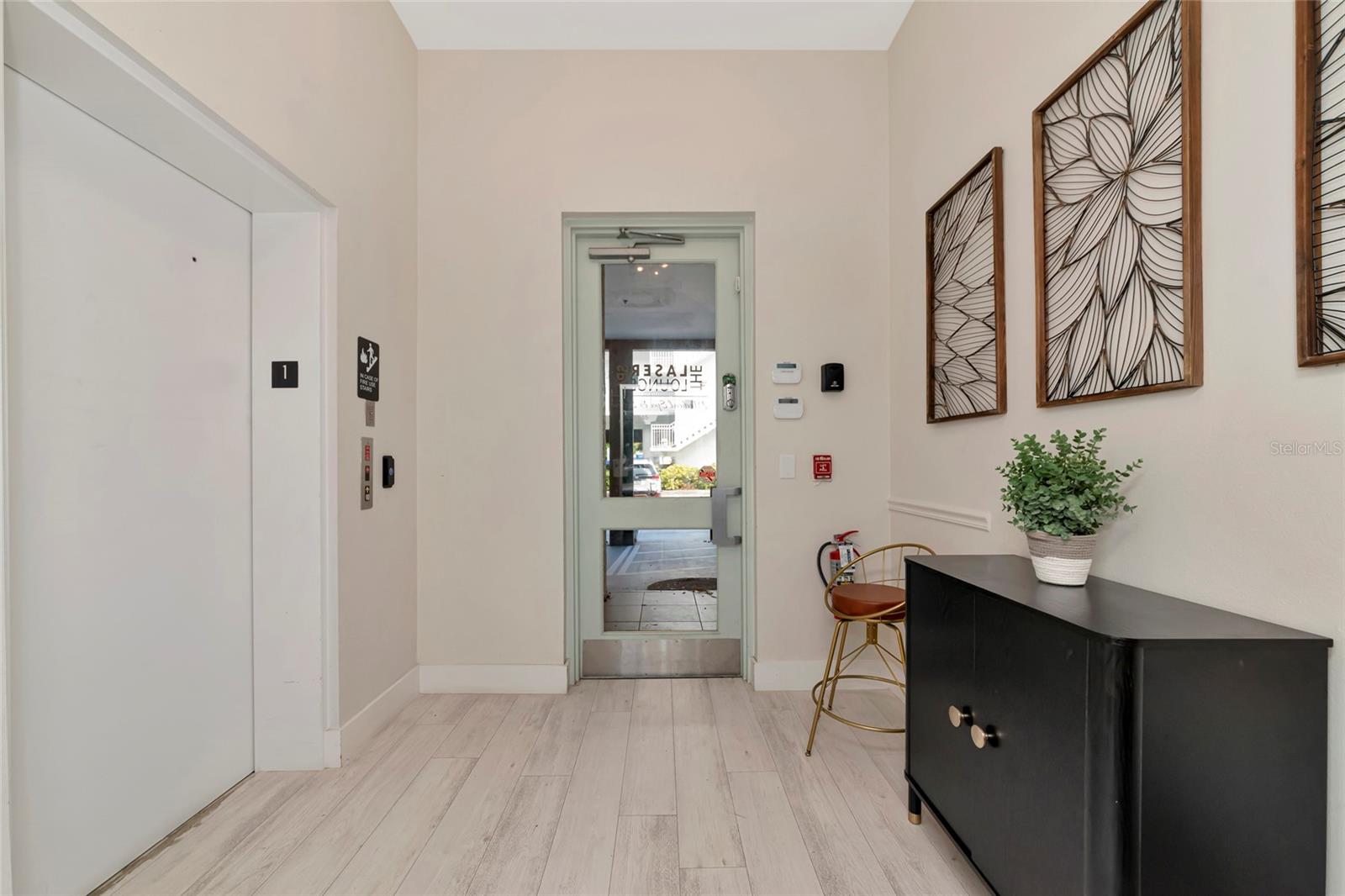 1345 2ND ST — photo 36