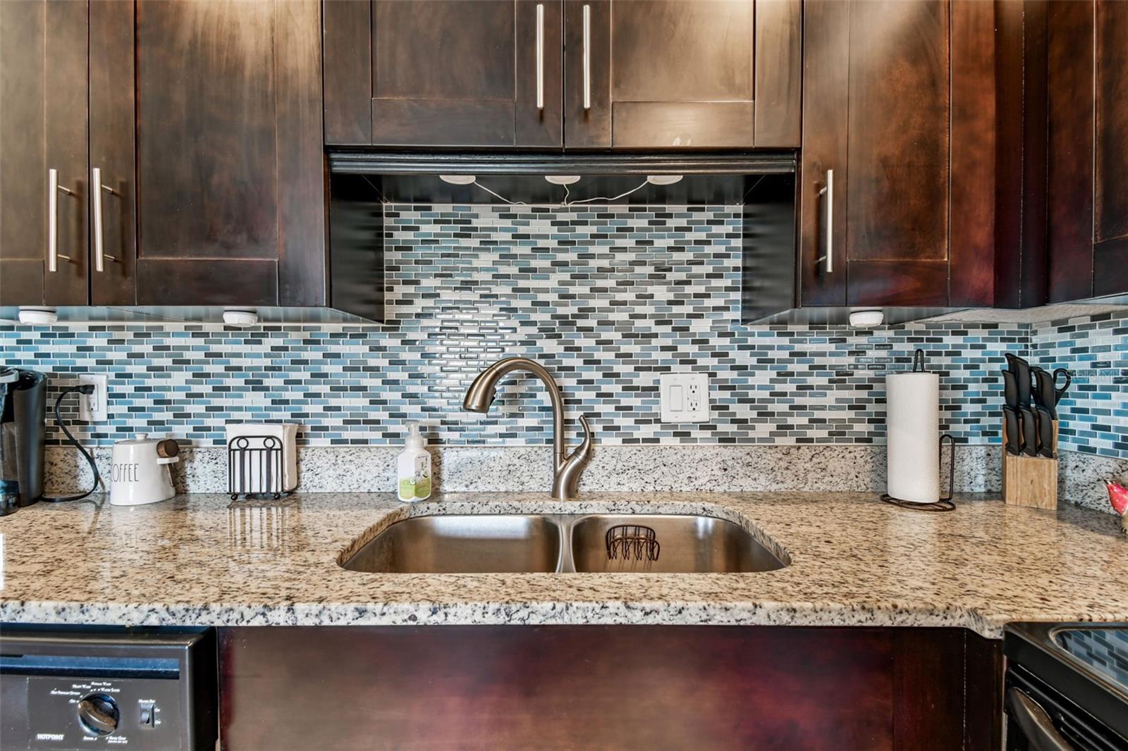5116 BEACH DR SE #D — photo 18
