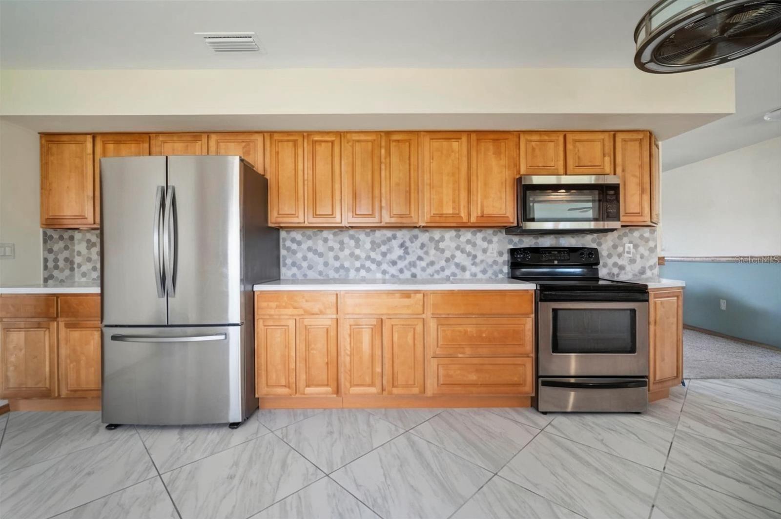 609 FOX HILLS DR — photo 12
