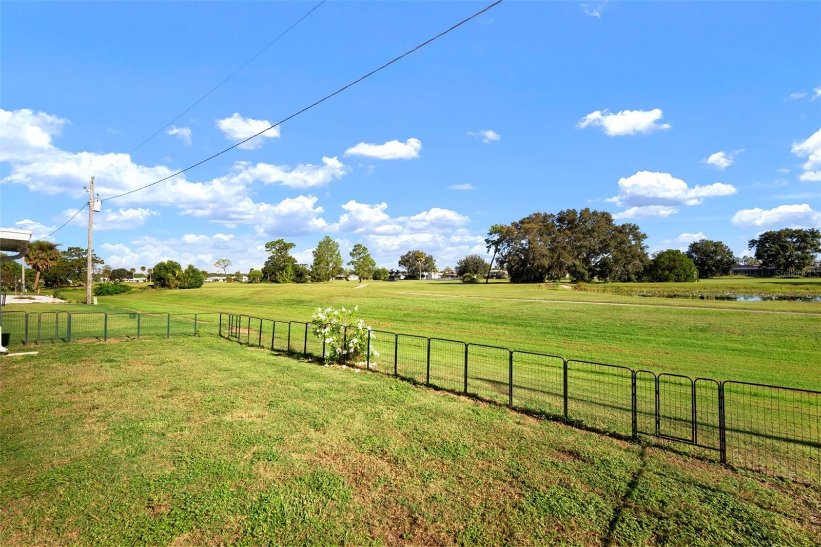 609 FOX HILLS DR — photo 37