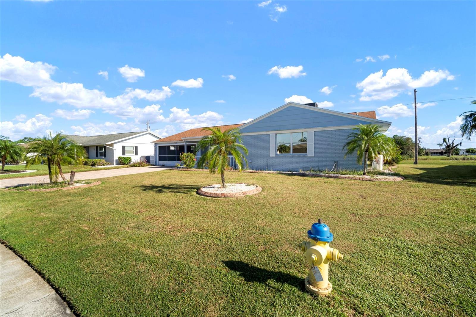 609 FOX HILLS DR — photo 44