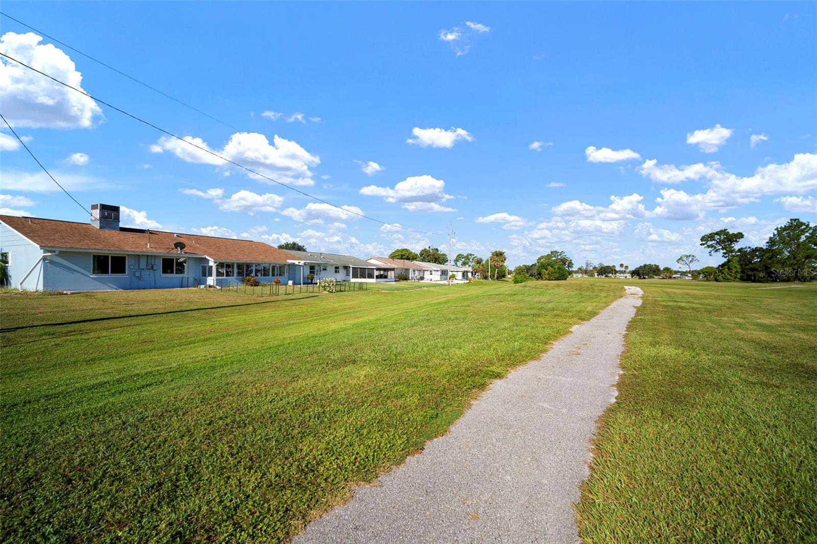 609 FOX HILLS DR — photo 40