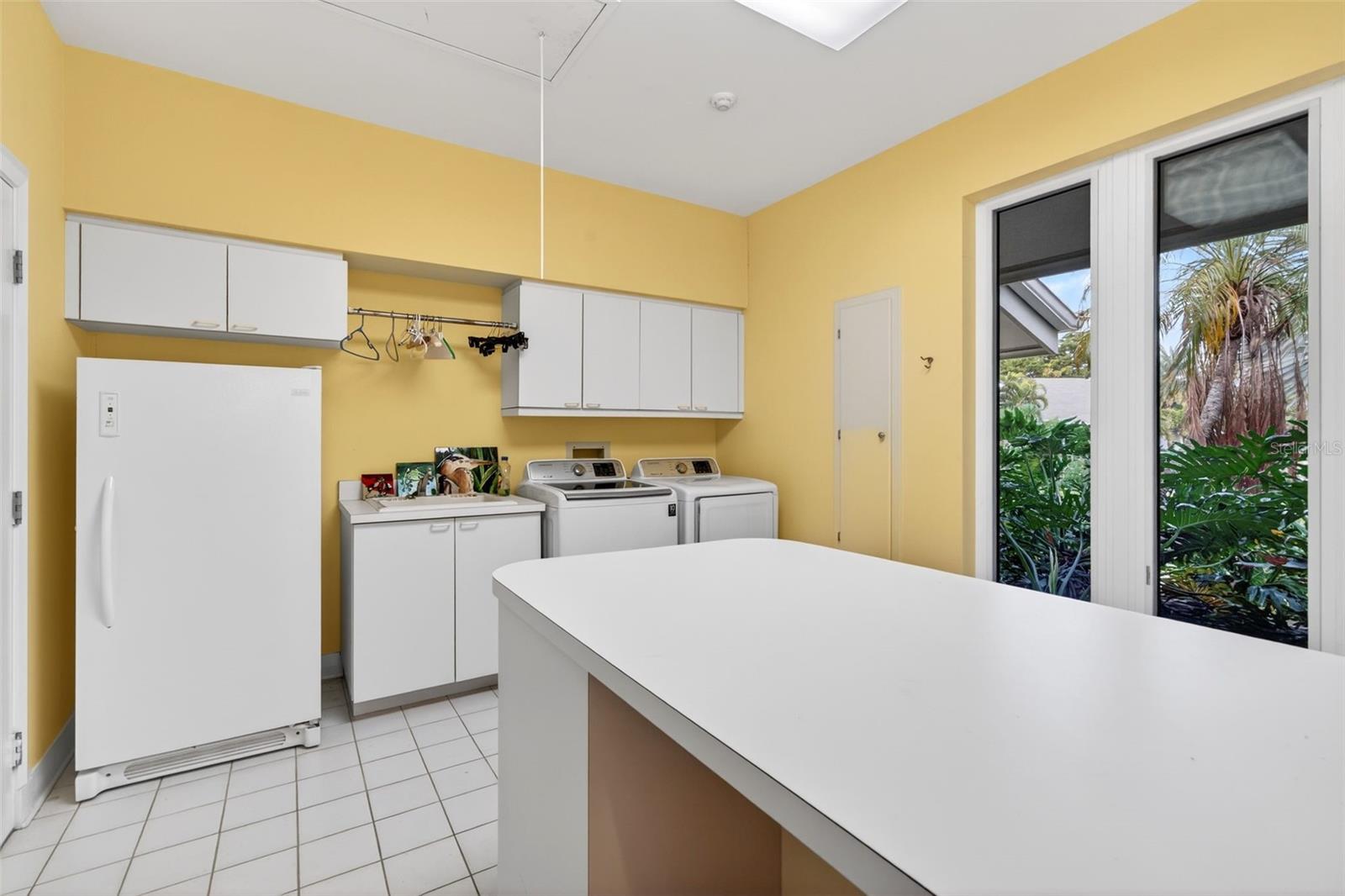 1571 HARBOR CAY LN — photo 44
