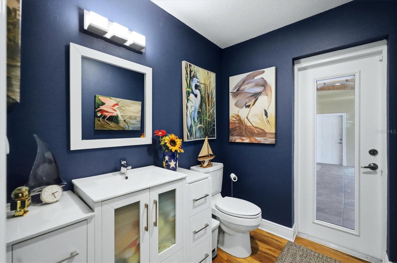 942 VIRGINIA DR — photo 18