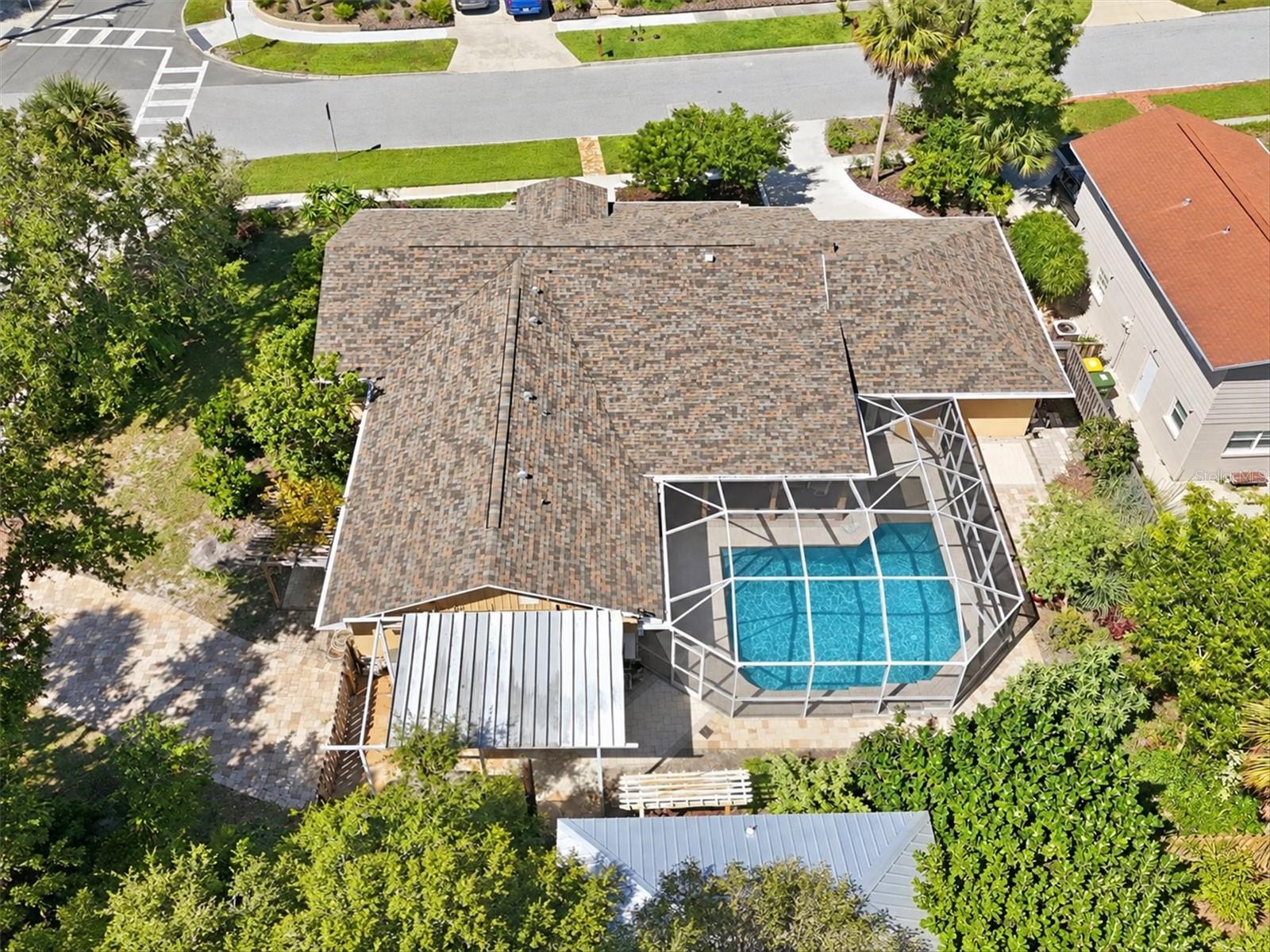 942 VIRGINIA DR — photo 38
