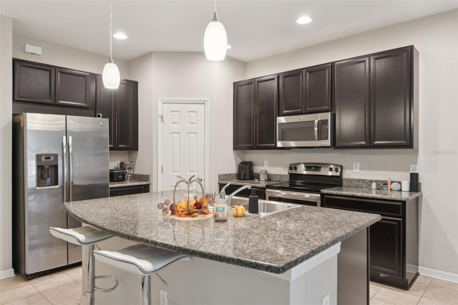 7046 TOWNE LAKE RD — photo 11