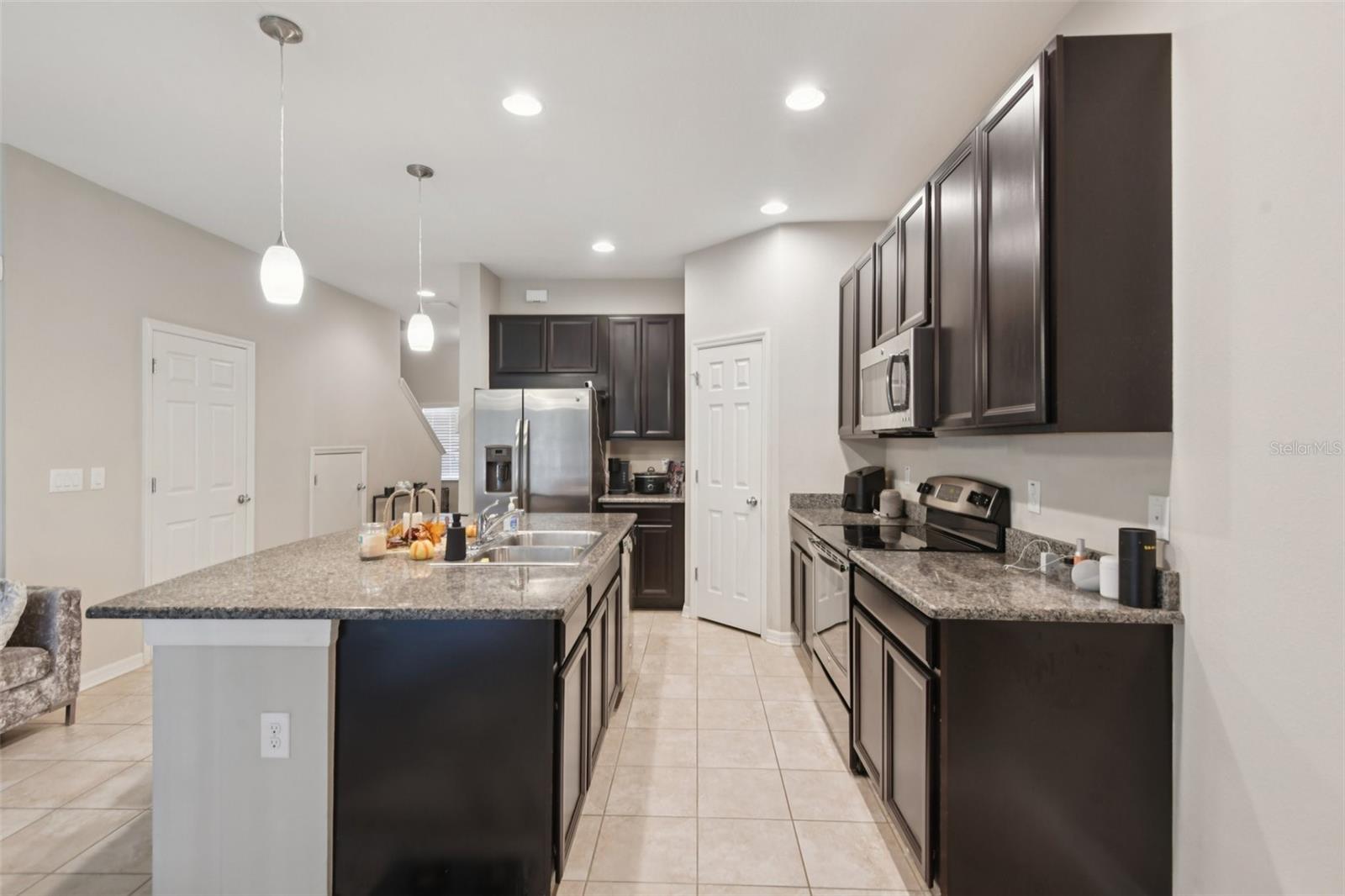 7046 TOWNE LAKE RD — photo 9